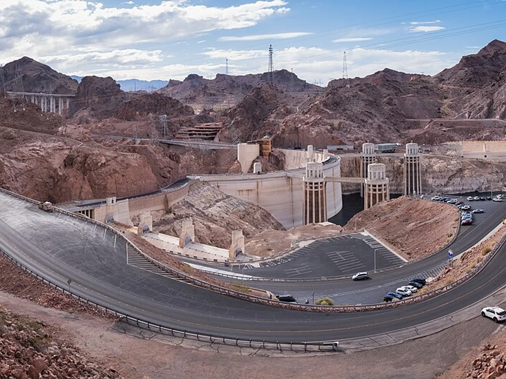 Big Bus Tours — Hoover Dam Express Departure Step 3: Dam Crest Drop