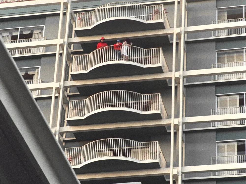 Lower orchestra vs upper balcony elevation angle