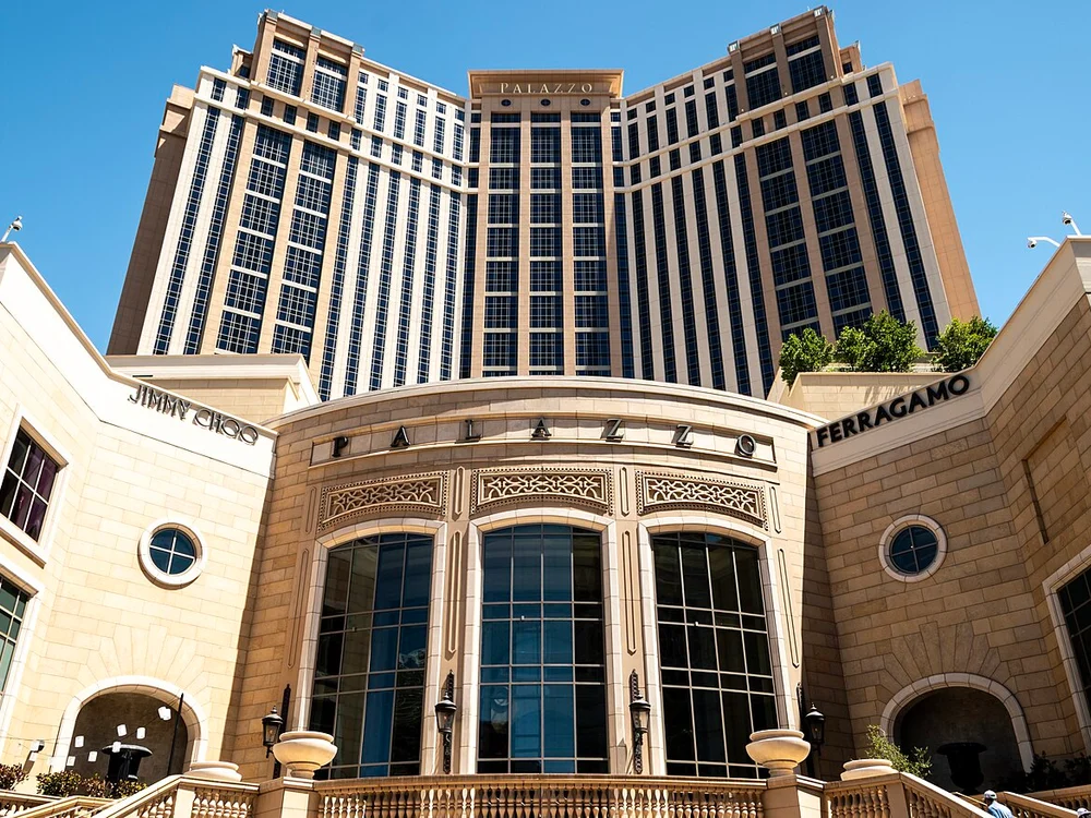 The Venetian & The Palazzo Wayfinding Step 2: Waterfall Atrium
